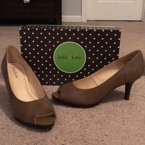 Peep Toe Pumps